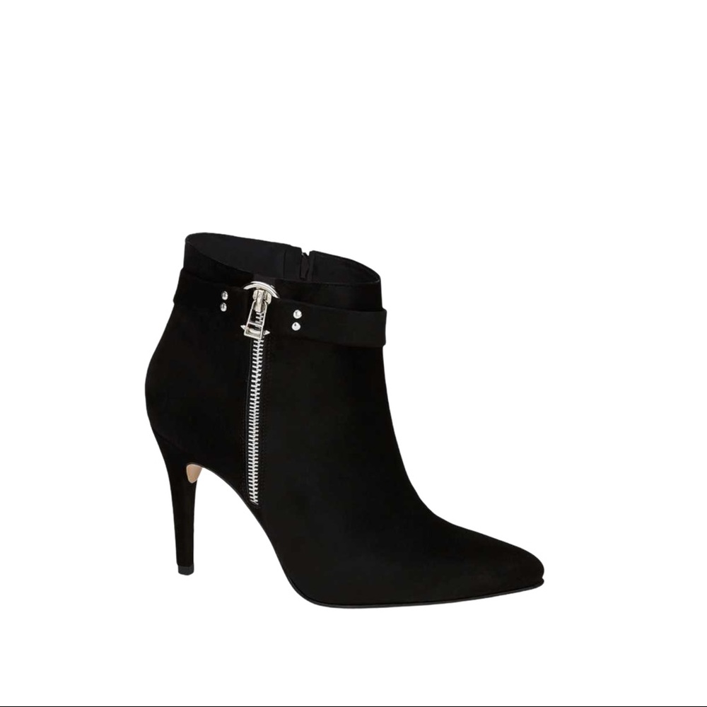 🆕 Classy Booties 😍
